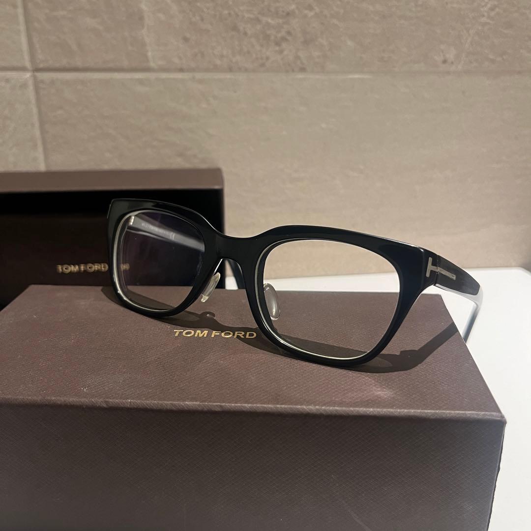 トムフォード メガネ 眼鏡 TF4240 001（ブラック）鼻盛り加工 木村拓哉