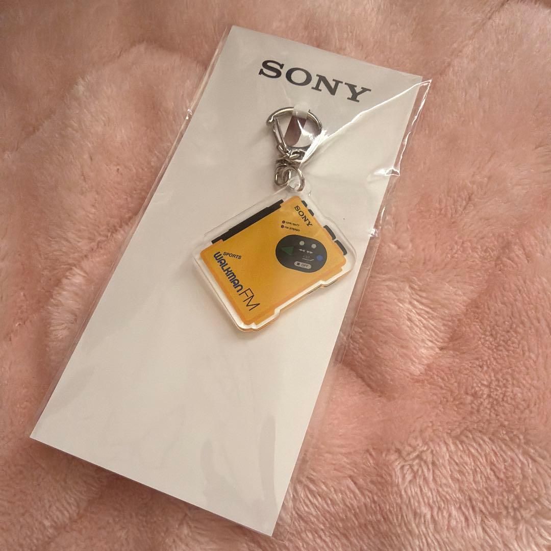 SONY ウォークマンFM キーホルダー ソニーストア - メルカリ