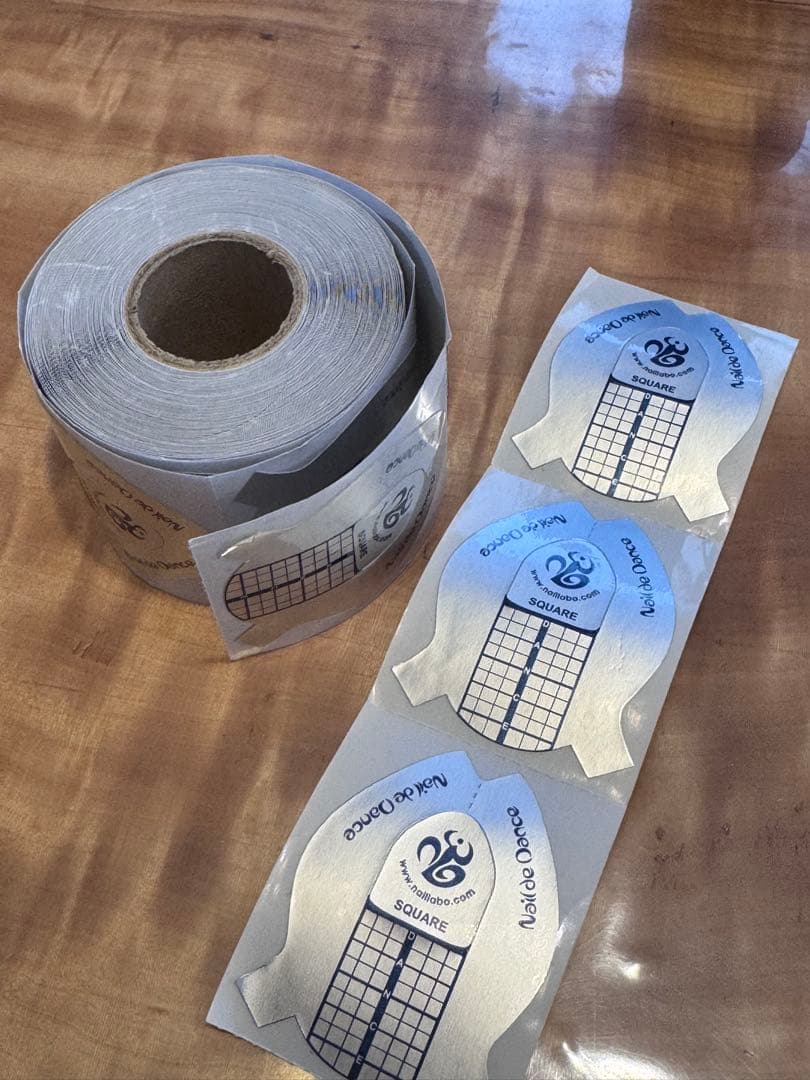 ネイリスト検定1級練習用アクリルリキッドチップ筆など／ダンス