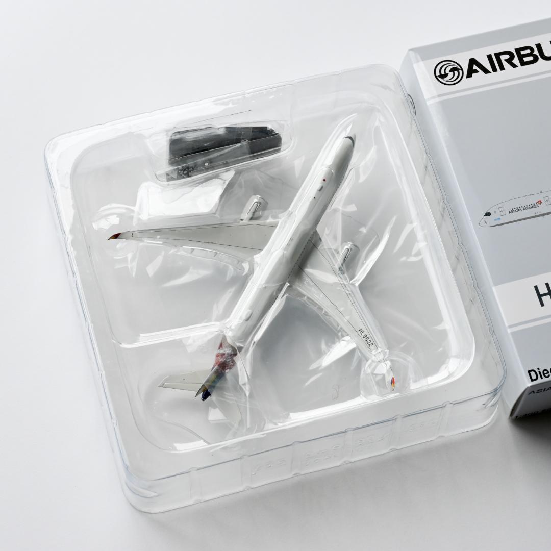 ☆Raion様☆アシアナ航空 A350-900 ギア着脱可 1/400