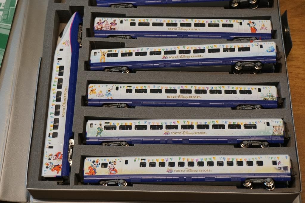 E2系 「Magical Dream Shinkansen仕様」 10両編成 - メルカリ