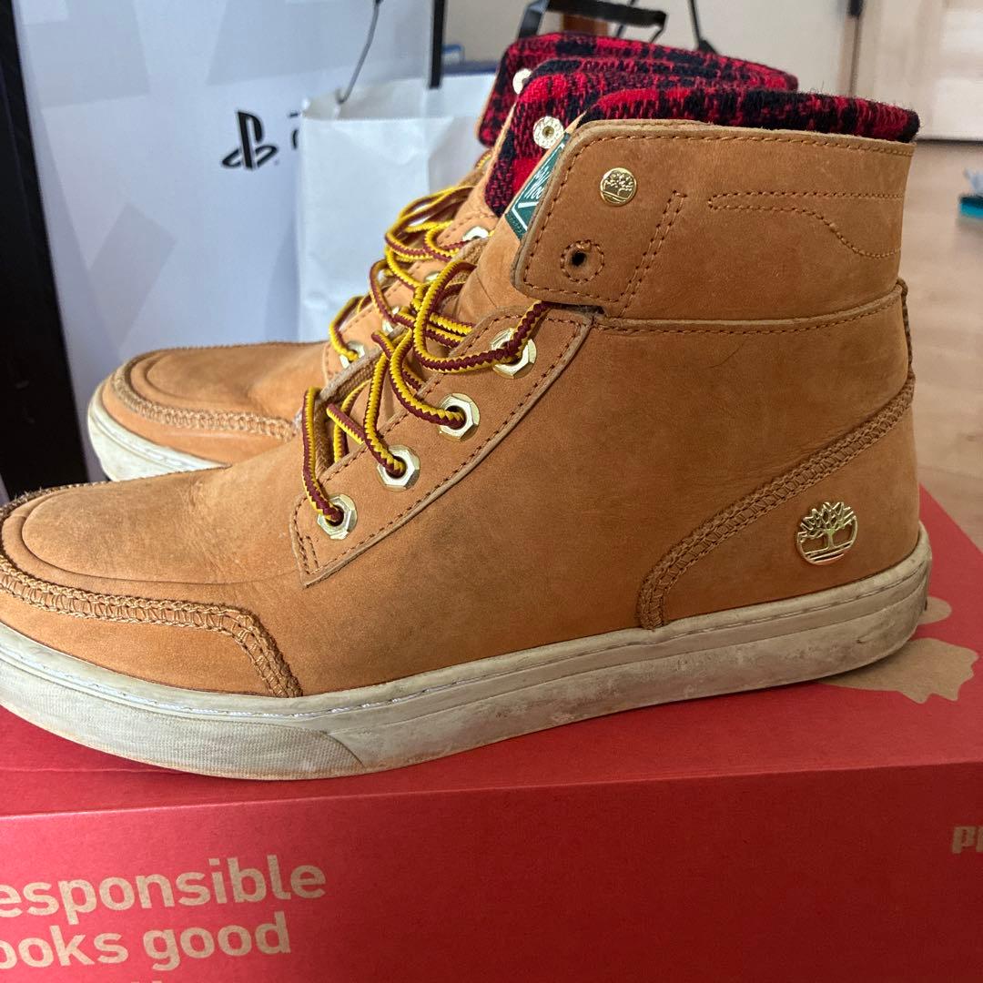 Timberland（ティンバーランド）とWoolrichのコラボレーション靴