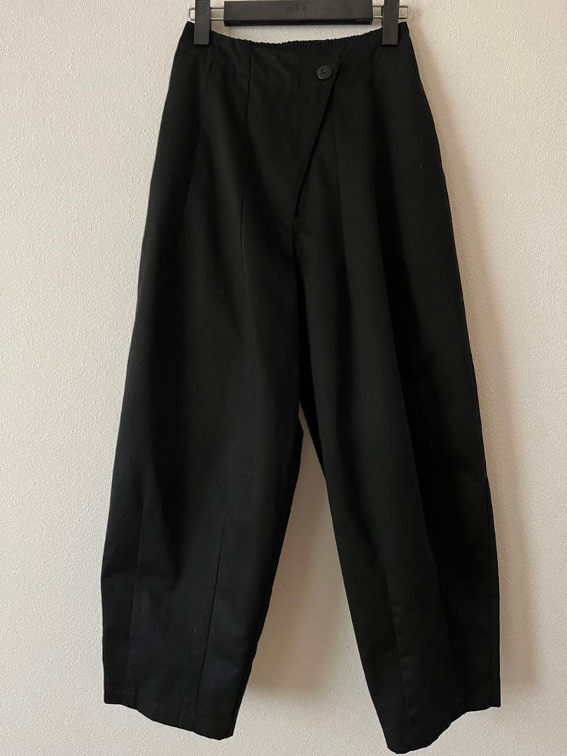 Nala コクーンチノパンツ ブラック S - メルカリ