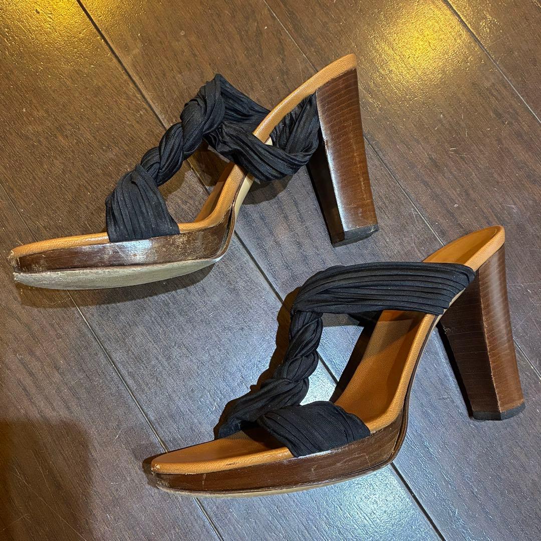 GUCCI ブラック ヒールサンダル 351/2 - メルカリ