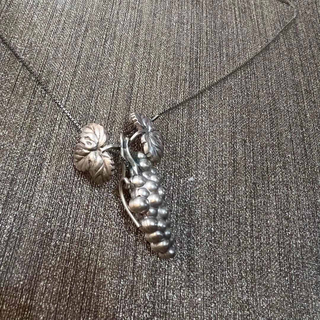 箸置き アンティーク シルバー 純銀製 ぶどう 大丸刻印 木箱付 32.1ｇ