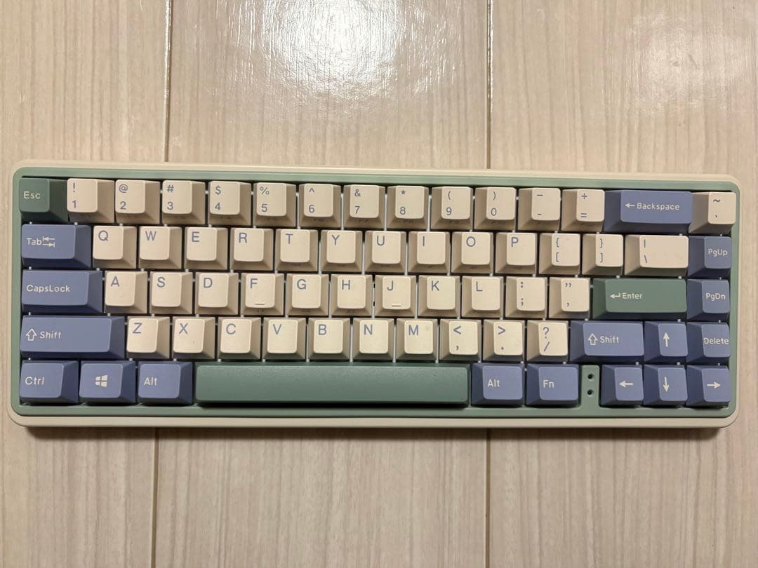 Varmilo minilo 65%キーボード アイリス軸 - メルカリ