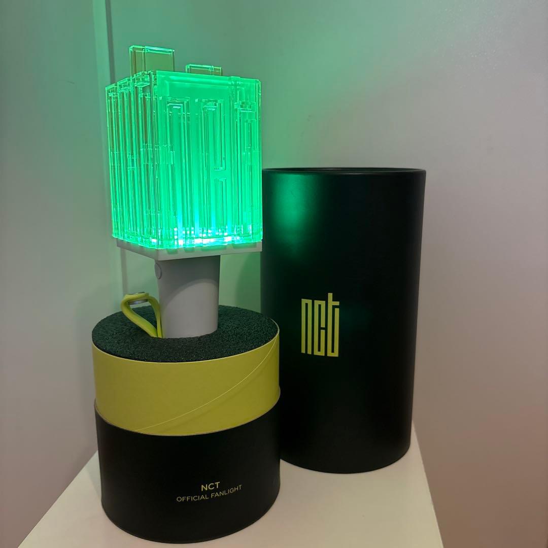 NCT 公式ペンライト 旧草鈍器 - メルカリ