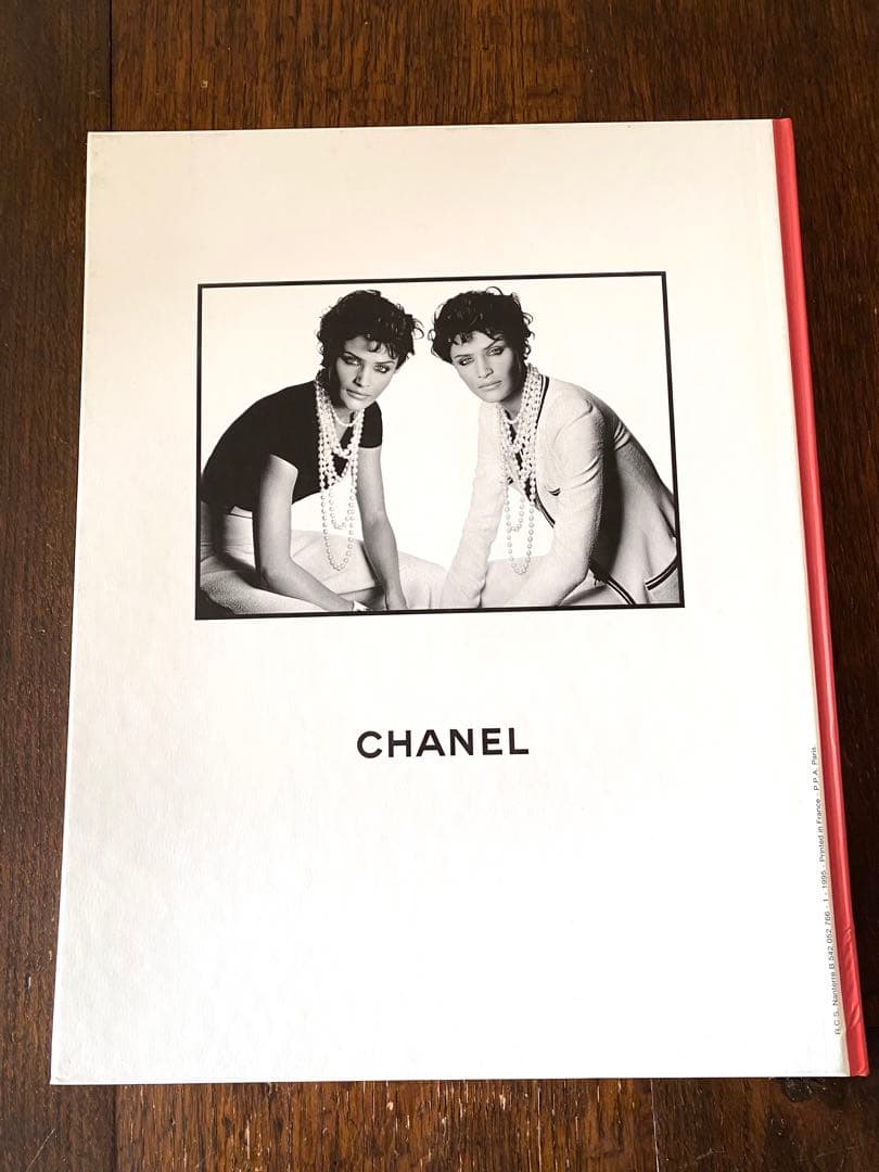 シャネル CHANEL カタログ クラウディアシファー - メルカリ