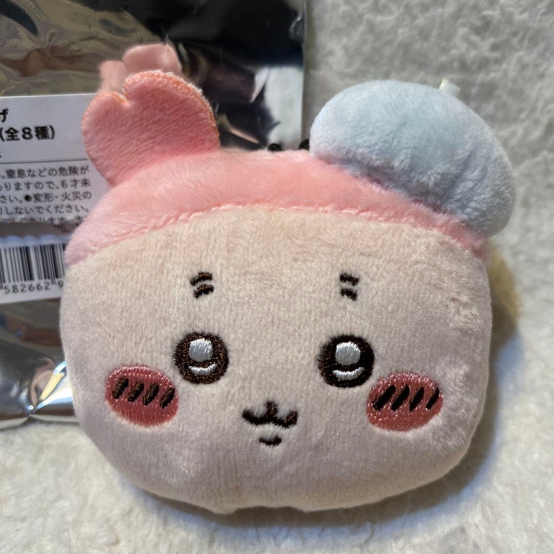 ちいかわ かにちゃん 古本屋 おかおぬいぐるみバッジ 東京みやげ