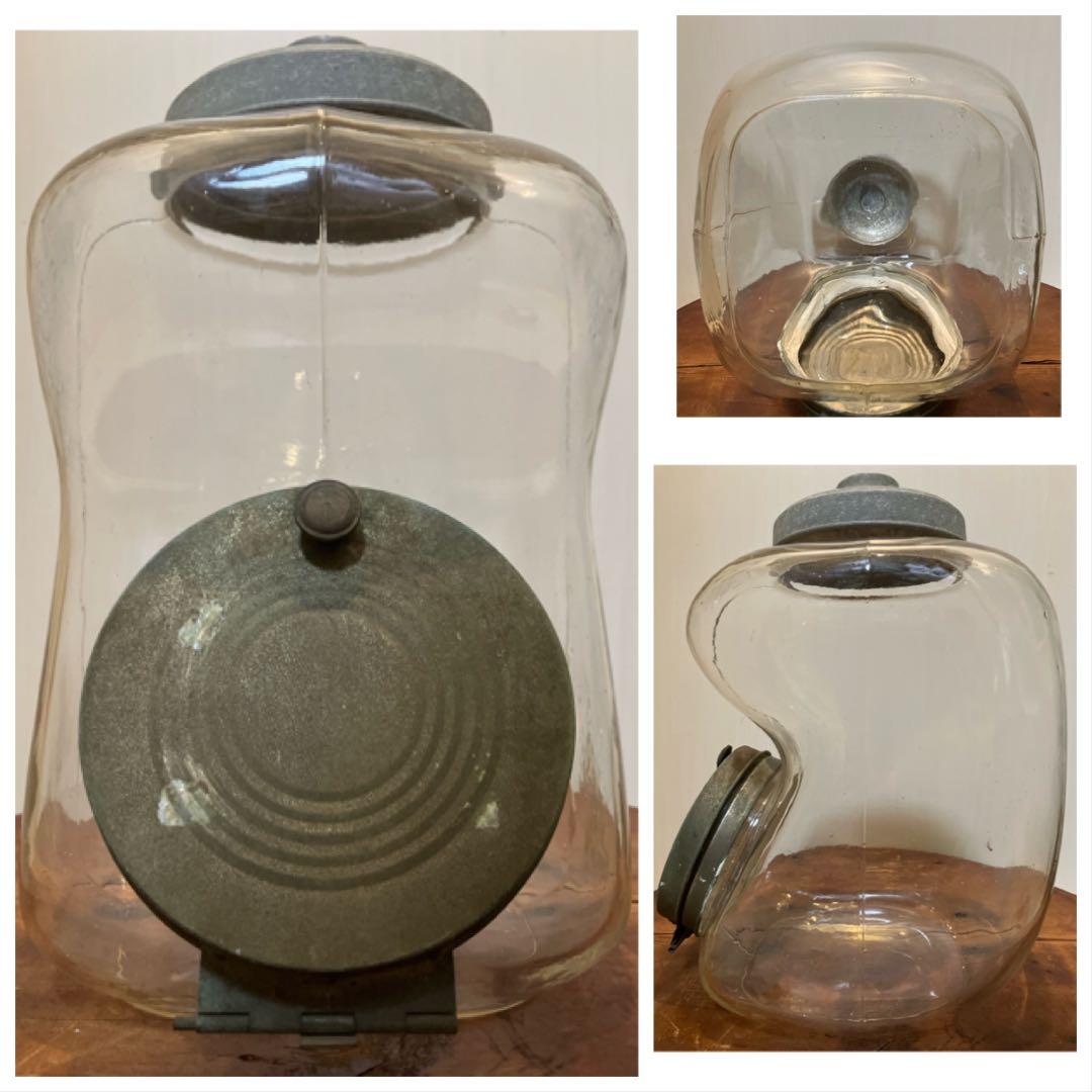 存在感抜群！アルミ開閉蓋付きの煙草陳列用ガラス瓶◇たばこ瓶◇昭和レトロ◇古道具 タバコ屋さんのガラスケース （昭和レトロたばこ硝子ビン・店頭陳列