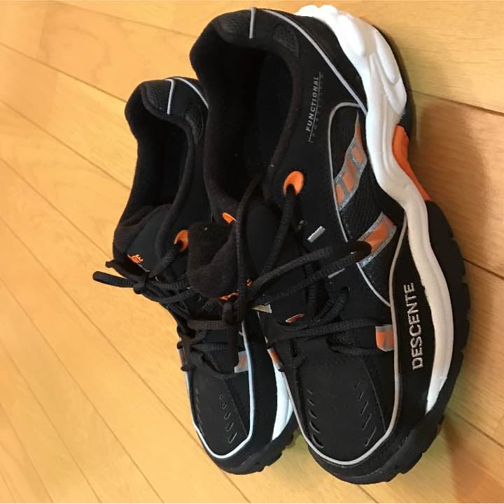 ジャイアンツ　値下げ長嶋茂雄モデル限定新品スニーカージャイアンツ ナイキ エア フォース 1 '07 FOR3VER GIANTS」を予約販売 | 読売