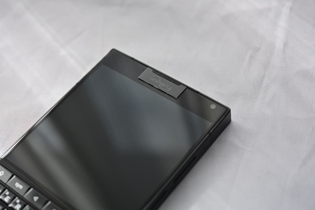 おまけ付き Unihertz Titan 2 ブラック 美品 - メルカリ