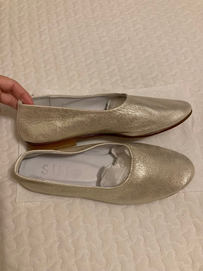 美品! SUI シューズ シャンパンゴールド 23.5 北欧、暮らしの道具店 美