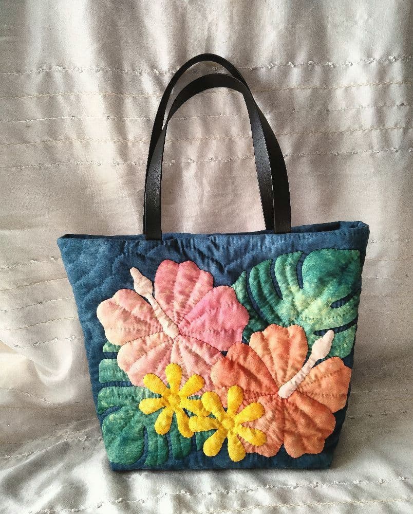 ☆276.ハワイアンキルト・バッグ・ハイビスカス＆ティアレ＆モンステラ