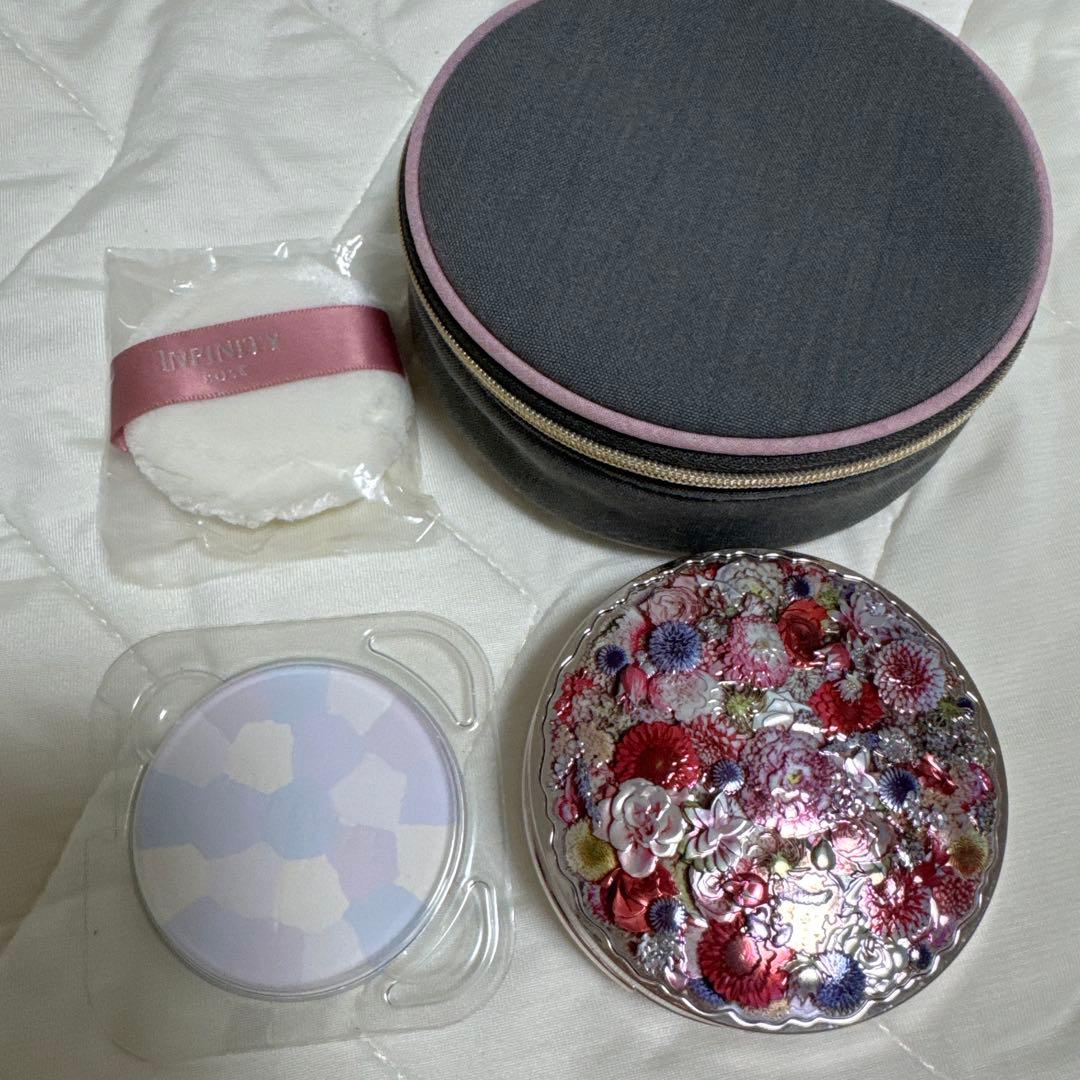 インフィニティ　ロイヤルフラワーコレクション　コンパクトパウダー インフィニティ / インフィニティ ロイヤルフラワーコレクション XI