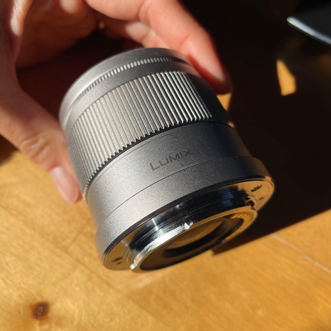 Panasonic 42.5mm F1.7 ASPH. レンズ