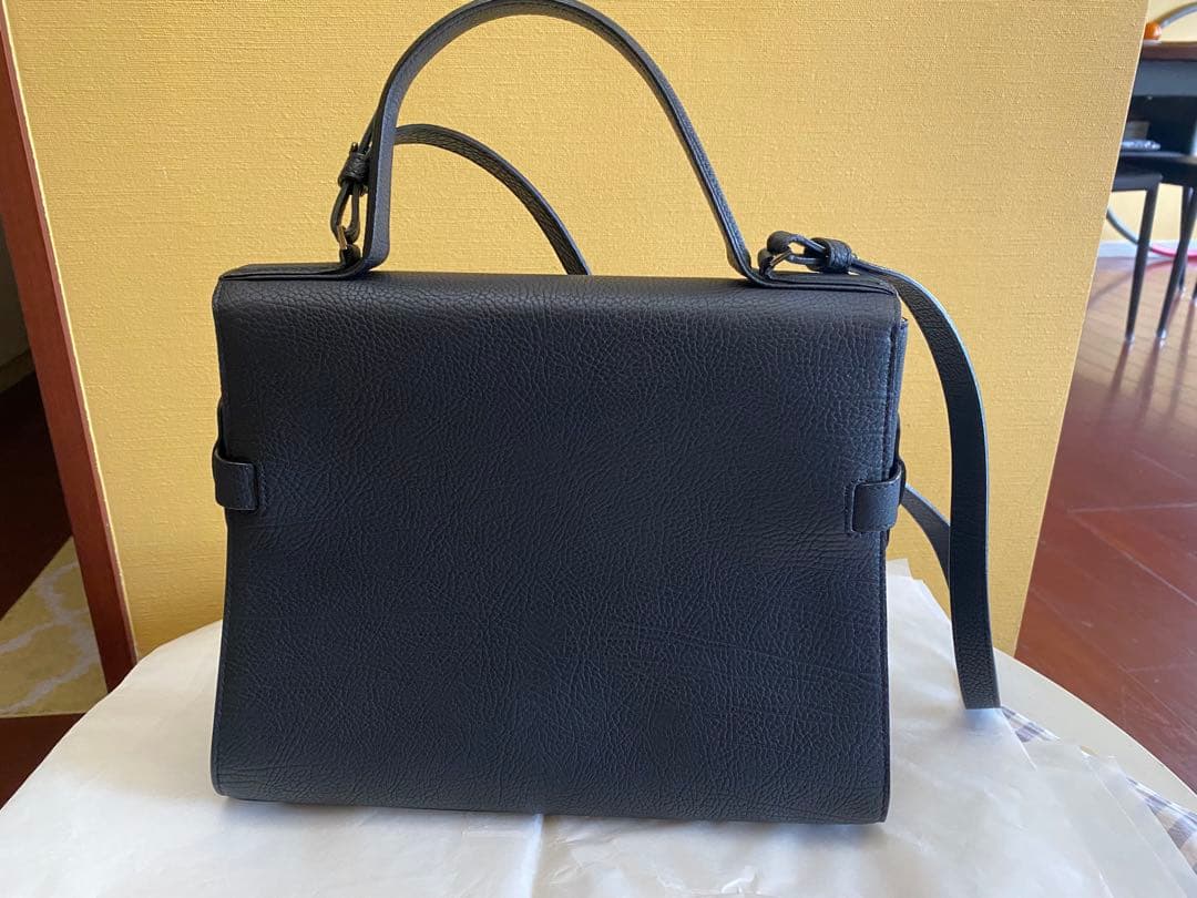 ☆数回使用 DELVAUXデルボー タンペートGMクリスピーカーフ - メルカリ