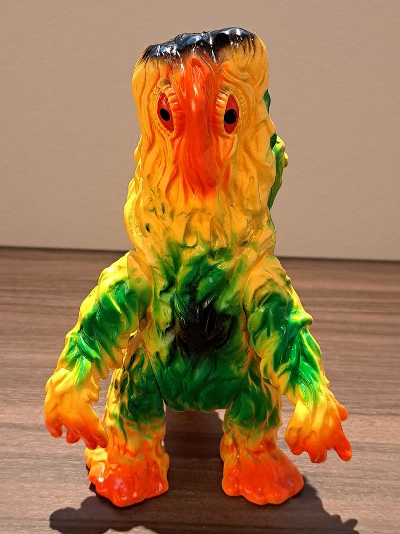 ヘドラ ブルマァク 初期カラー 赤目 スタンダードサイズ ソフビ - メルカリ