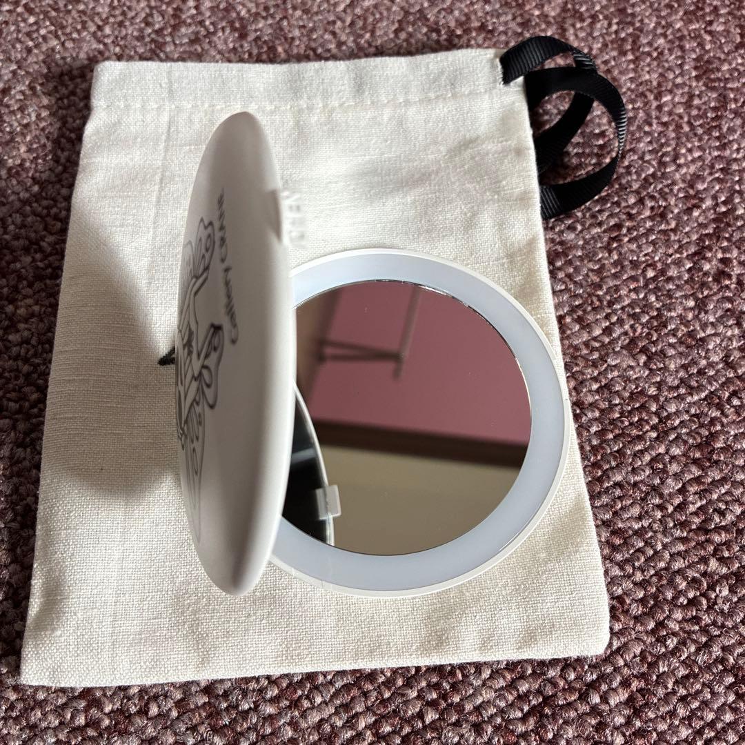 josie's runway コンパクトライト付き三浦大地 - メルカリ