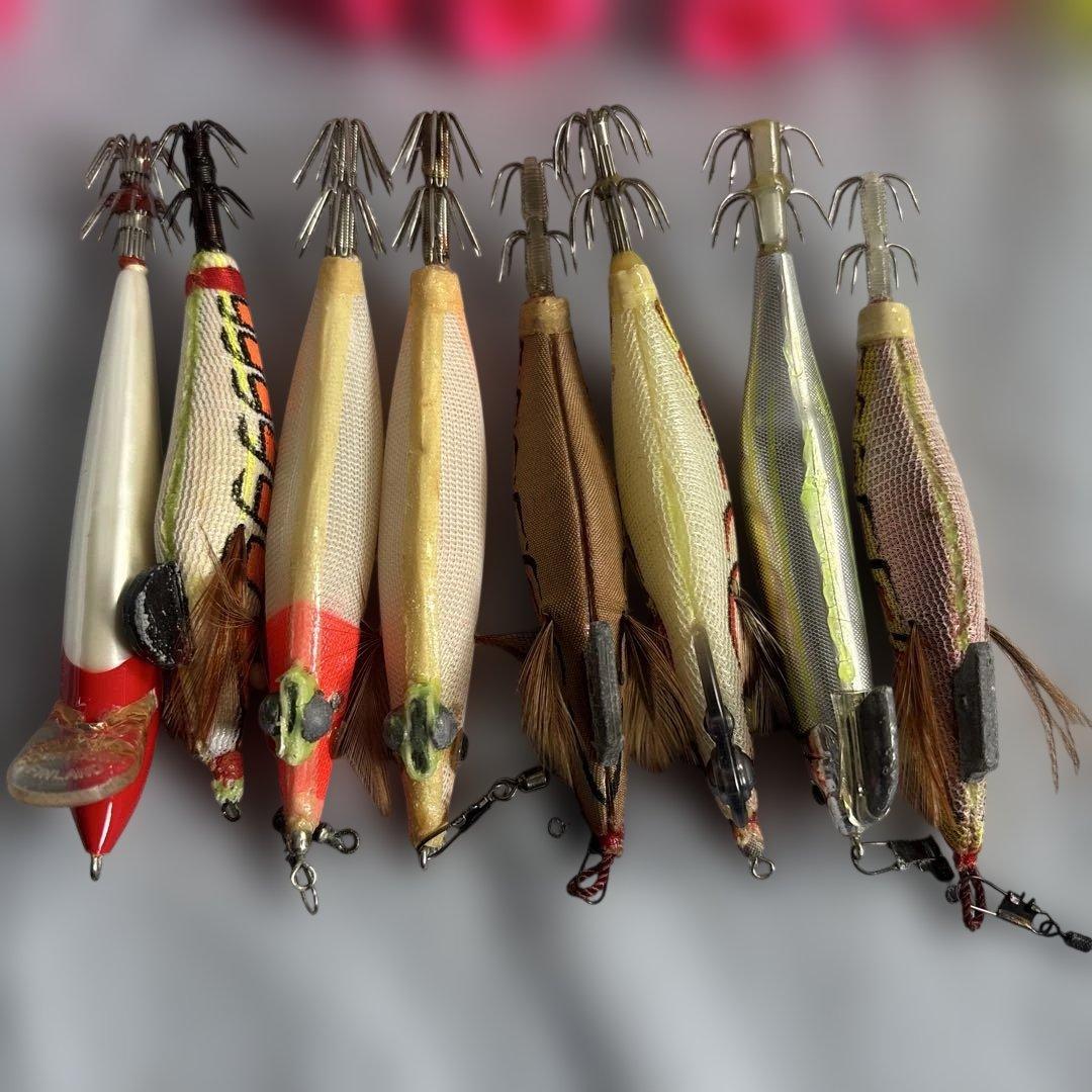 エギ・餌木 8個セット 収納ケース付き - メルカリ