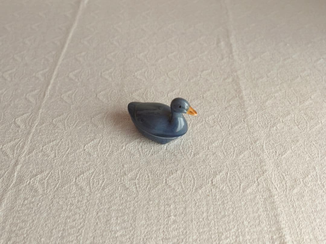 * vintage pot ୨୧ * 蒼い鳥の mini テリーヌポット Chinese Porcelain Vintage Floral Bird Jardiniere Gold Gilded Small