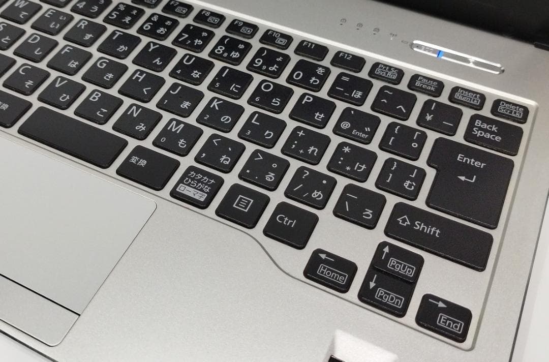 13.3FHD 富士通 I5 S935/K I5 メモリ10GB SSD カメラ