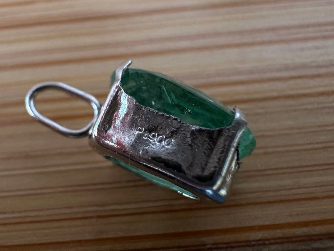 パライバトルマリンペンダントヘッド　モザンビーク産　1.56ct