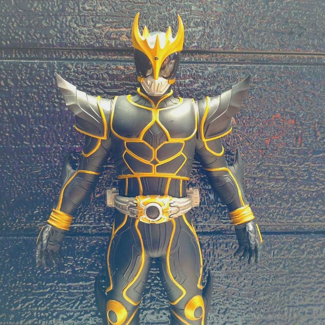 仮面ライダークウガアルティメットフォームダークアイズ ビッグサイズ