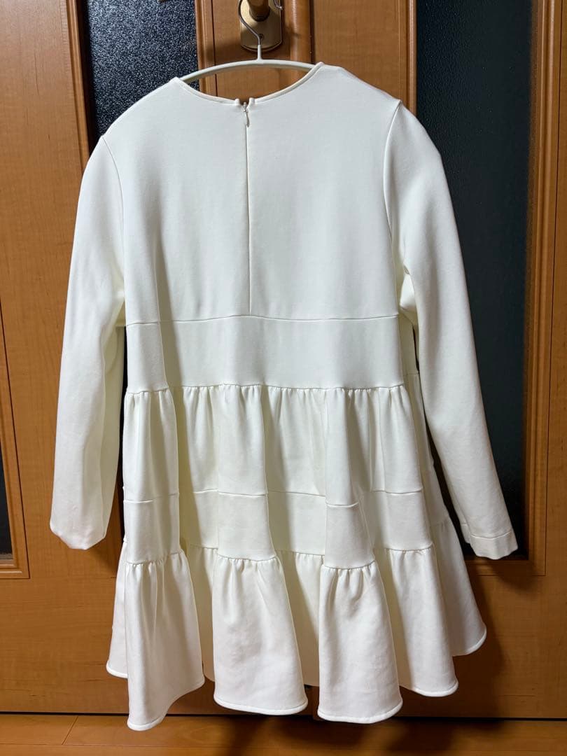 yori ぬくぬくヘムフリルブラウス - メルカリ