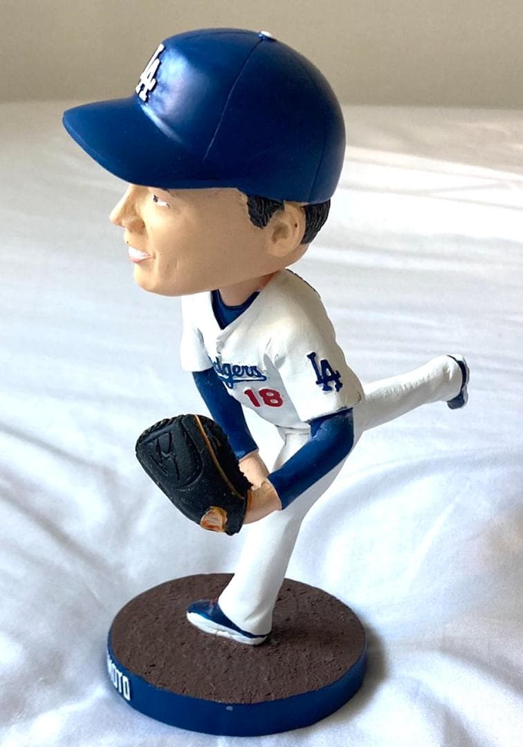 球場限定】山本由伸 バブルヘッド 2024年6月13日 ボブルヘッド<本物