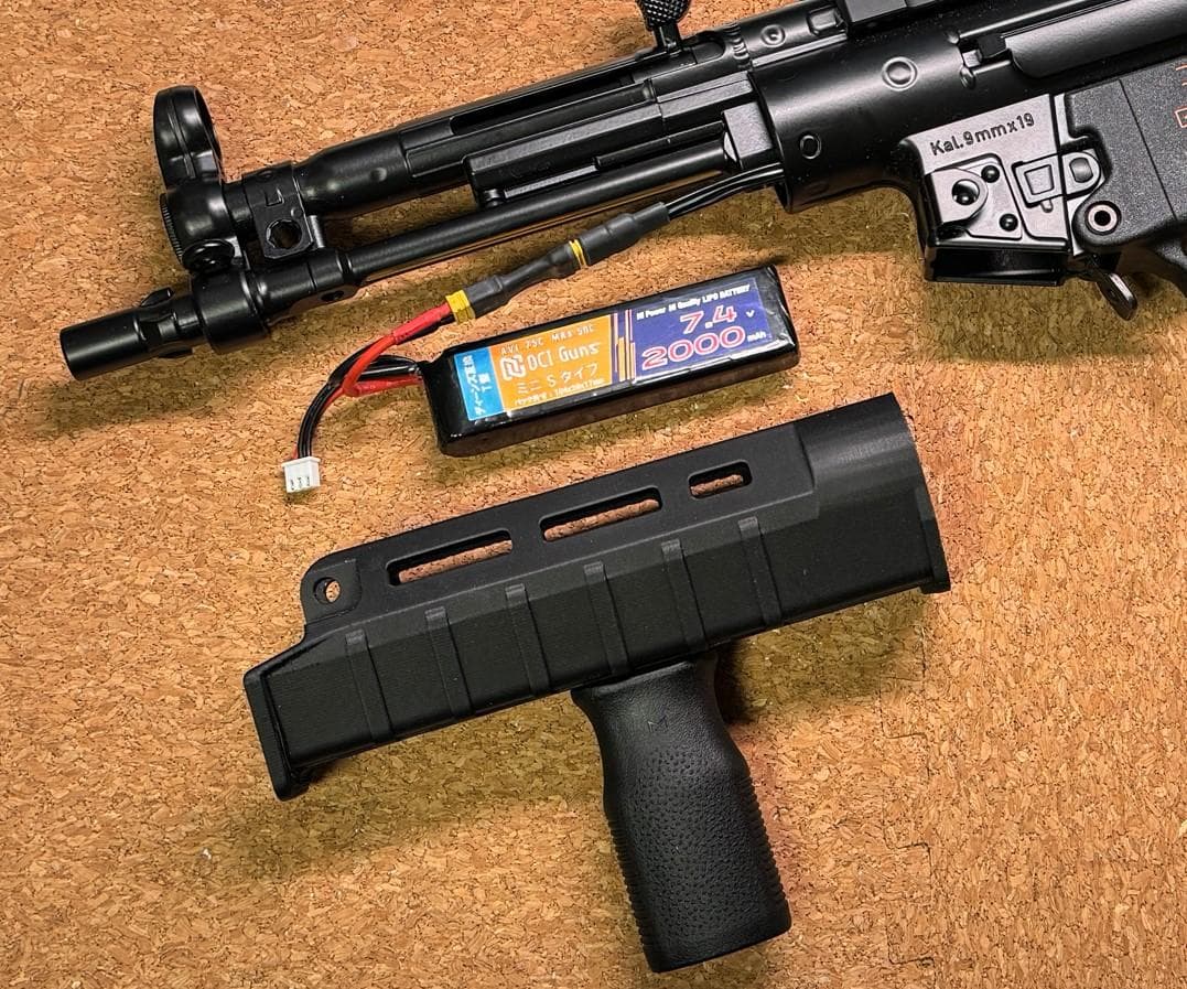 MAGPUL SL スタイル M-LOK ハンドガード BK 次世代 MP5用 - メルカリ