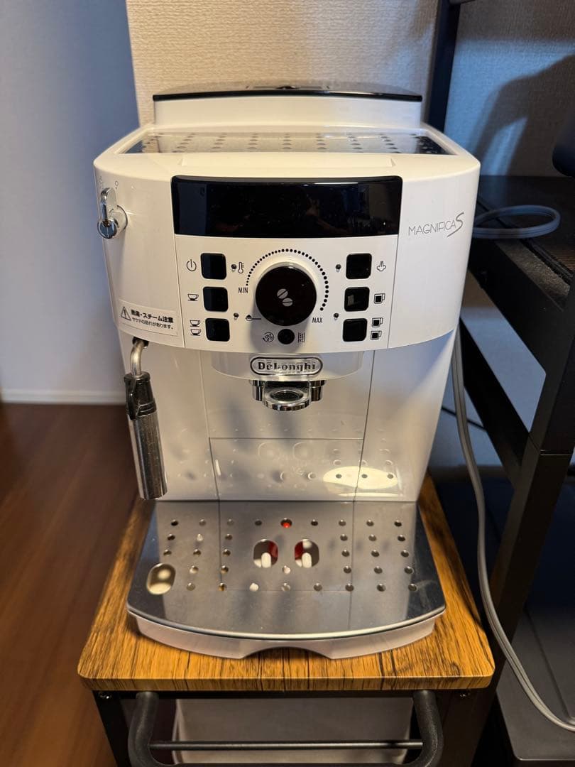 デロンギ コーヒーマシン マグニフィカS Amazon.co.jp: デロンギ コンパクト全自動エスプレッソマシン