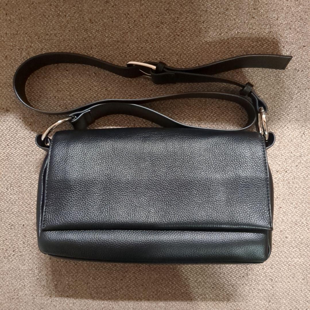 BEARDSLEY　ショルダーバッグ　ボディバッグ　ブラック BEARDSLEY（ビアズリー） ショルダーバッグ バッグ 「本革」ミニレザー