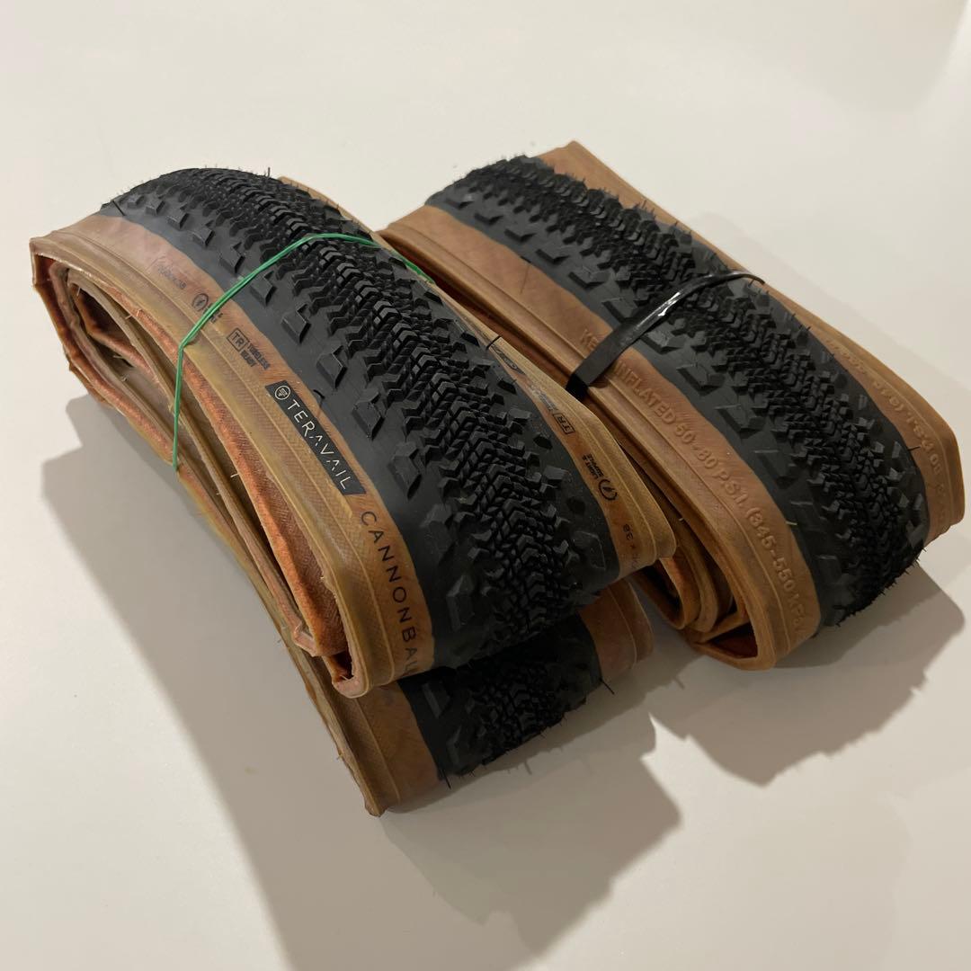 Teravail Cannonball 700c x 38タイヤ(2本)