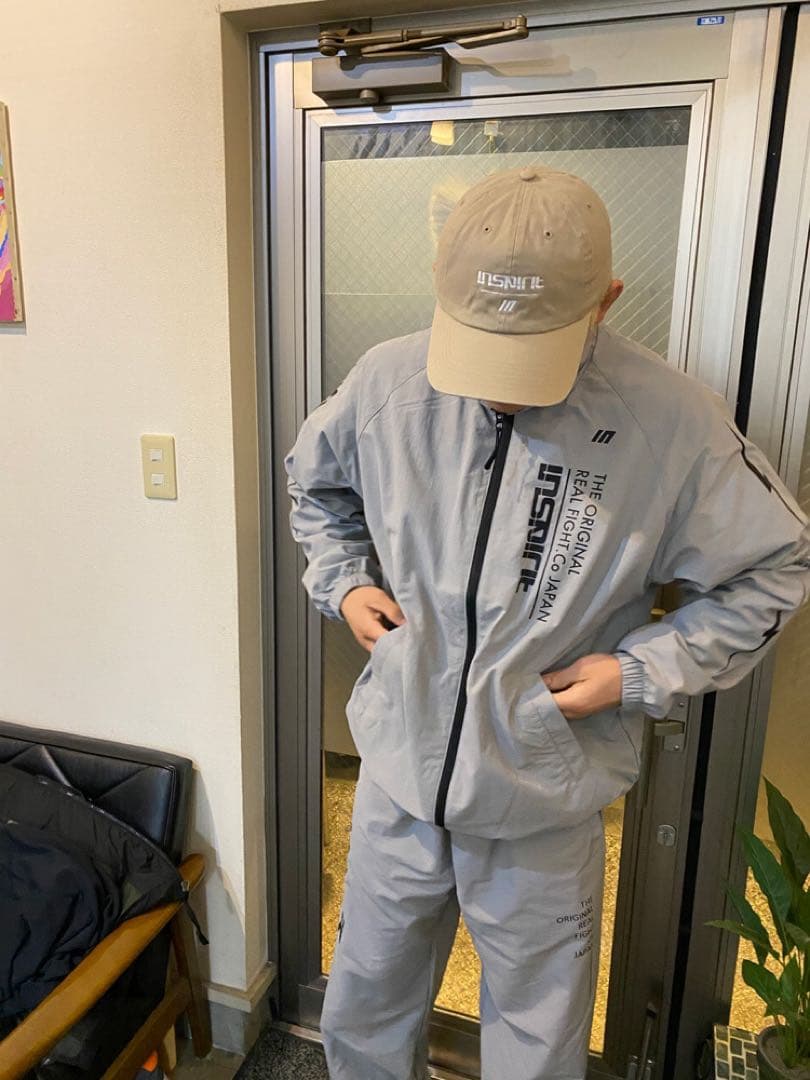 ナイロンセットアップ グレー inspirit Mサイズ 鈴木千裕 - メルカリ