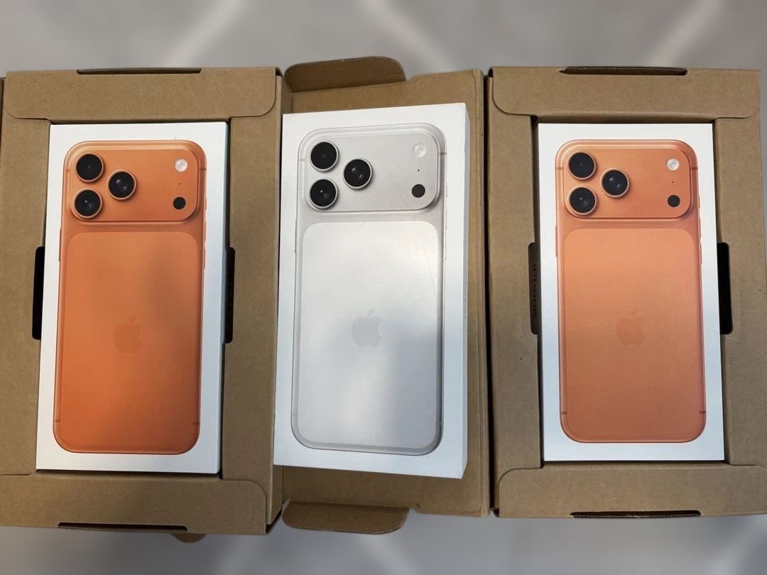 iPhone17promax256 オレンジ2台シルバー1台 合計3台新品未開封 - メルカリ