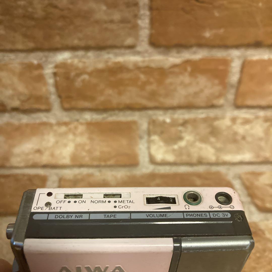 AIWA HS-P10 ピンク カセットボーイ カセットプレーヤー ジャンク