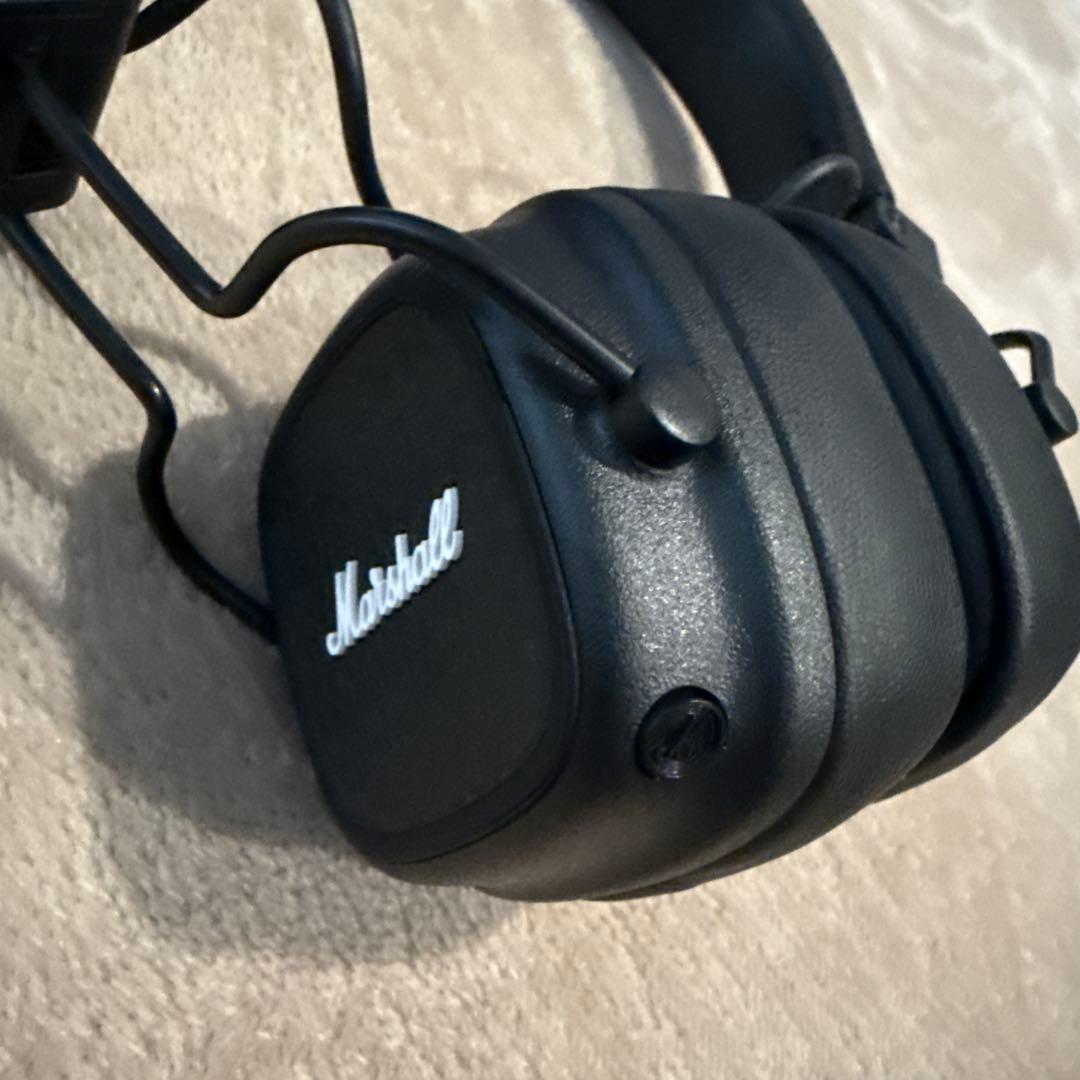 Marshall ワイヤレスヘッドホン ブラック Marshall オンイヤーワイヤレスヘッドホン ブラック MAJOR5BLACK 1個