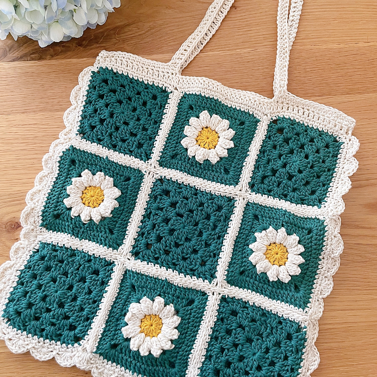 かぎ針編みマルチカバー モチーフ編み グラニースクエア ブランケット