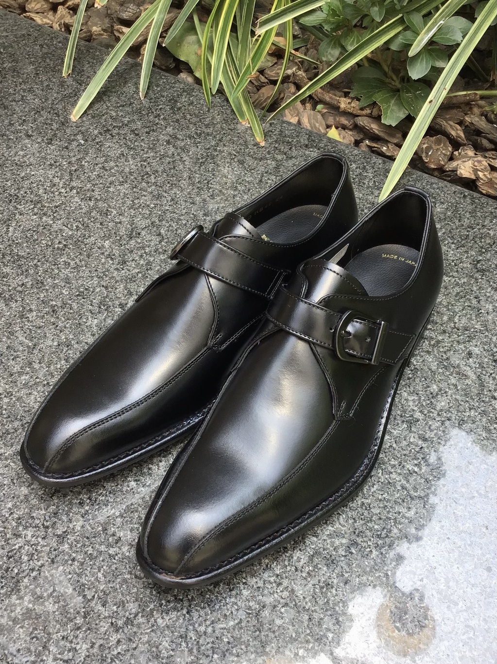 新商品】復活！モンクストラップと三つ穴プレーントウ | 靴のリーガル