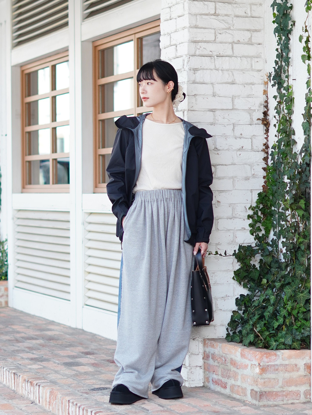 UGG｜アグ】大人気の厚底シューズを使ったスタイリングとサイズ感をご