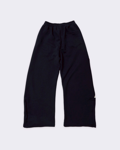 IKUMI×MADARANINGEN Sweat&Pants（Black） MADARANINGEN | GALAXY