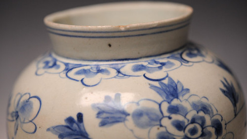 李朝 染付 花文壺 朝鮮古美術 | 骨董品買取 古美術遊美 西宮・芦屋・宝塚