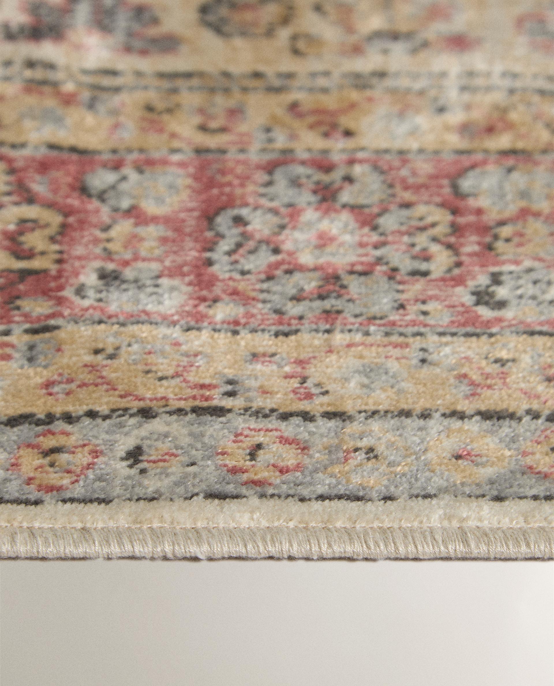 RECTANGULAR VINTAGE-EFFECT RUG | Zara Home United States of America