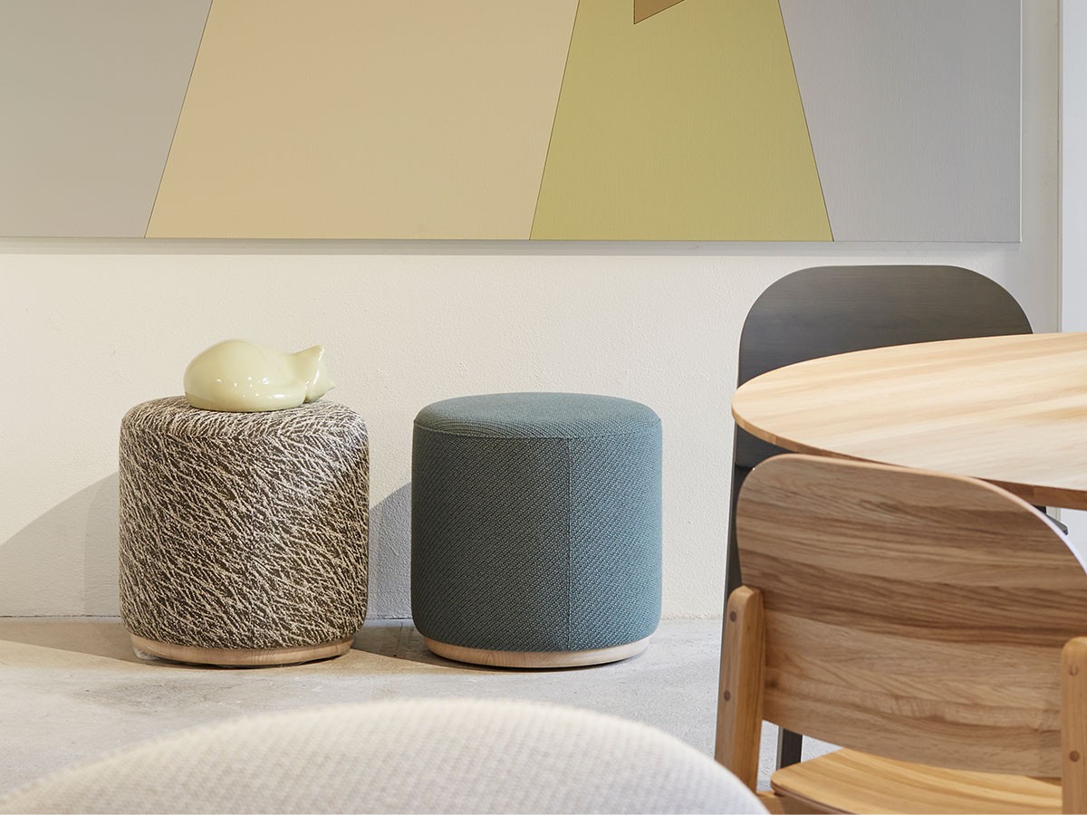 KARIMOKU NEW STANDARD ELEPHANT POUF Task / カリモクニュー