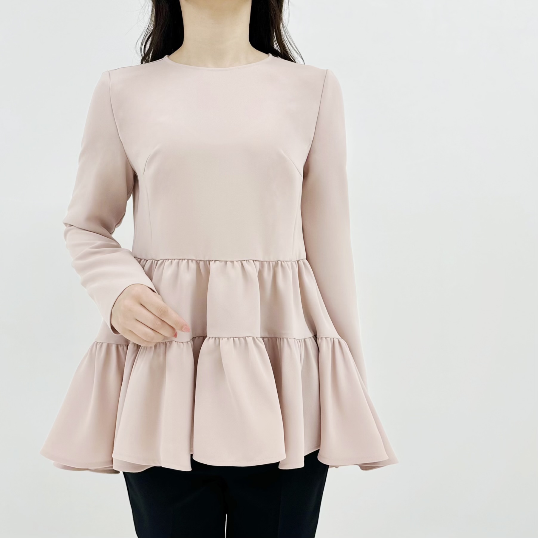 新作入荷情報〈ダブルクロスギャザー切替ブラウス〉 | m-i-d