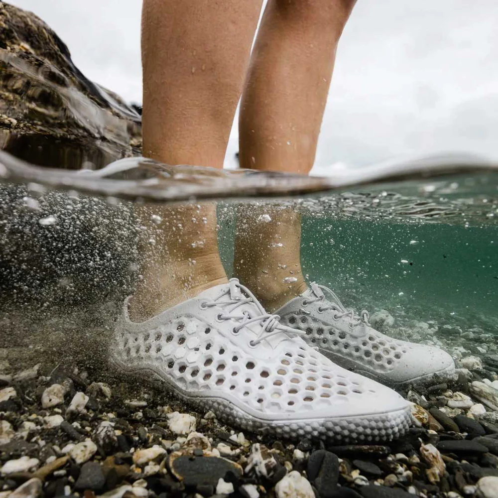 もっと足を強く、健康に、自然を感じていくために。VIVOBAREFOOT(ビボ