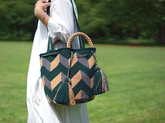 スタイルコラム | 荷物が多くてもすっきり見える、ワユーバッグ