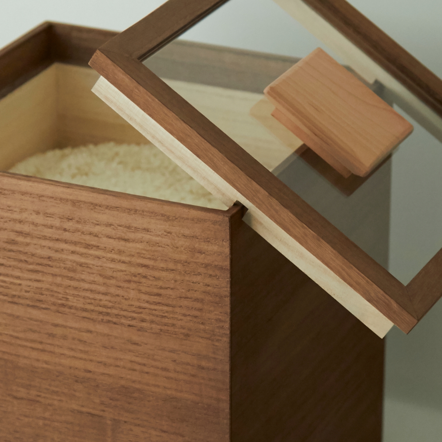 増田桐箱店/米櫃 柿渋 10kg -透明の蓋で中が見やすい！気密性抜群でお