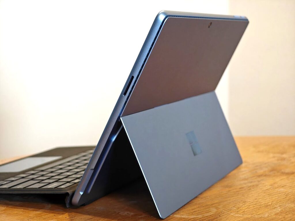 Surface Pro 第11世代】Snapdragon X Elite 搭載！使い心地はどう進化